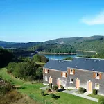 A La Salvetat-sur-aout 50 M² Avec Jardin Apartamento