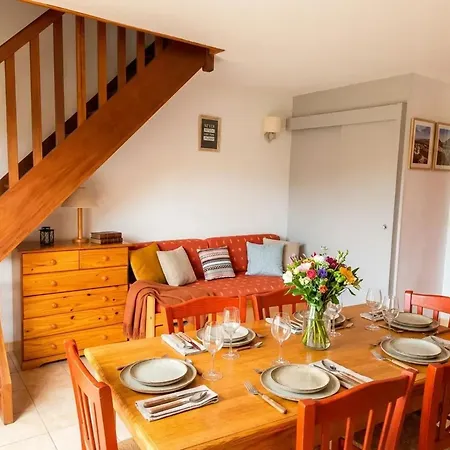 à La Salvetat-sur-aout 50 M² Avec Jardin Appartamento