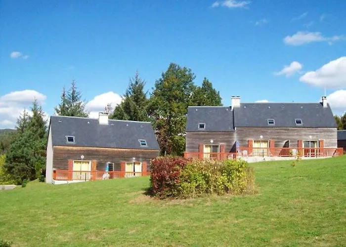 A La Salvetat-sur-aout 50 M² Avec Jardin *