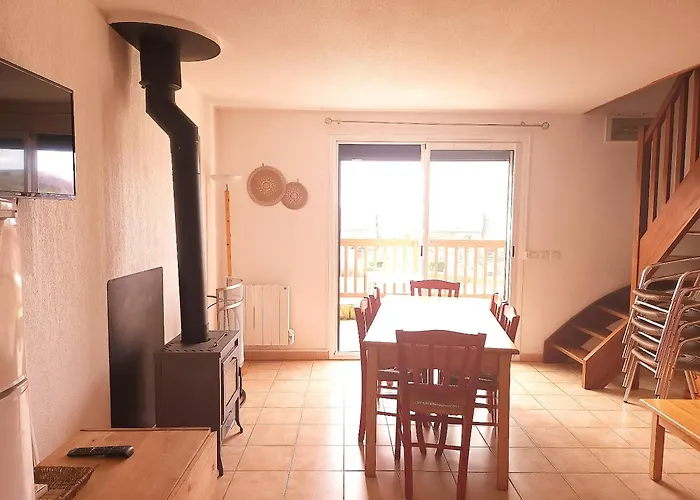 A La Salvetat-sur-aout 50 M² Avec Jardin Διαμέρισμα *